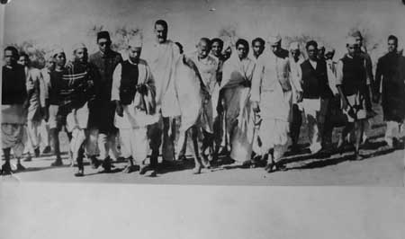 Gandhiji with Badshah Khan (Frontier Gandhi) and Pandit Jawaharlal Nehru in Delhi, 1937.jpg